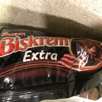Ülker Biskrem Ekstra İçinden Yarım Bisküvi Çıkması