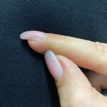 Tırnak Lounge Kalıcı Oje İşlemi