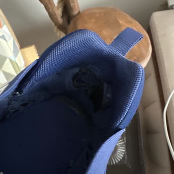 Puma Ayakkabı Ayağımda Parçalandı