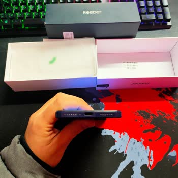 Reeder Bozuk Cihaz Satıyor, Garanti Dışında Tutuyor.