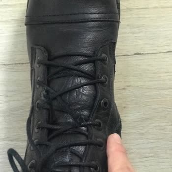 İnci Ayakkabı Satın Alınan Botun Bağcığının Kısa Sürede Kopması