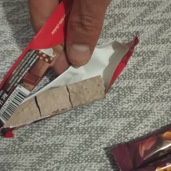 Ülker Bozulmuş Çikolata Satıyor