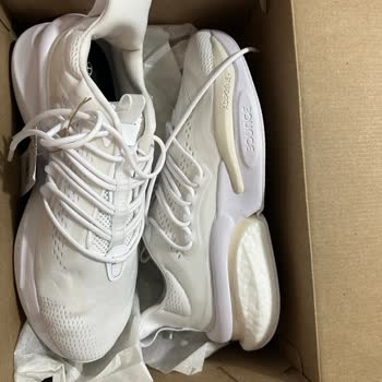 Adidas 2. Kere Yanlış Ürün Gönderdi