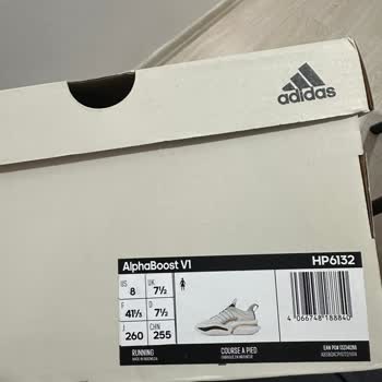 Adidas 2. Kere Yanlış Ürün Gönderdi
