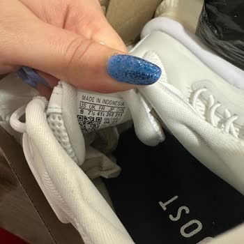 Adidas 2. Kere Yanlış Ürün Gönderdi