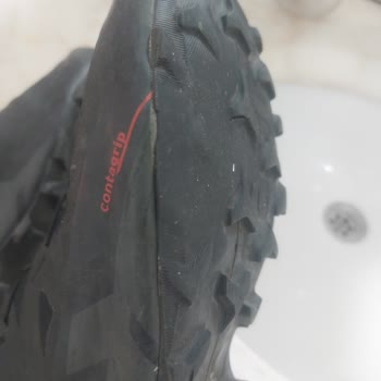 Salomon Ayakkabı 7 Ayda Dağıldı