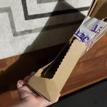 hepsiJET Meraklı Kuryelerin Paketleri Açması