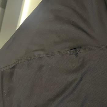 Dikiş Hatalı Nike Pro Dri-fit T-shirtün Değiştirilmemesi