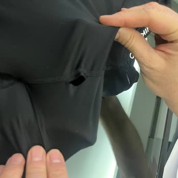 Dikiş Hatalı Nike Pro Dri-fit T-shirtün Değiştirilmemesi