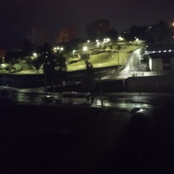 GEDAŞ 8819 Sokağındaki Direk Lambaları Yanmıyor