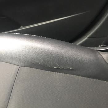 Renault Fluence Dinamik Koltuk Ve Direksiyon Deri Problemleri.