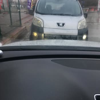 Volkswagen Far Şikayeti Yanlış Renk Far Takılması