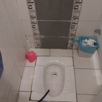 Kaş Devlet Hastanesi Tuvaletleri Pislik. İçinde!