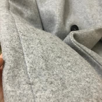 DeFacto Kaşe Kaban Tüylenmesi