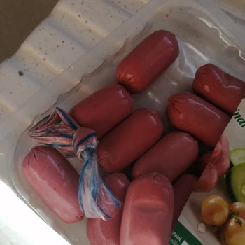 Pınar Et ve Süt Marketten Alınan Sosiste Yabancı Madde Tespiti