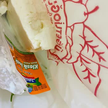 Migros Tahsildaroğlu Bozuk Beyaz Peyniri