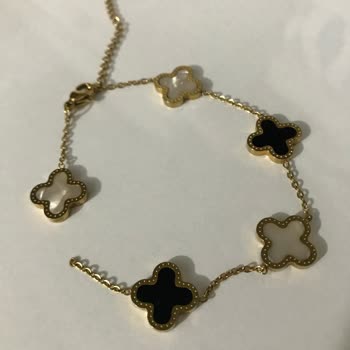 Pukka Aksesuar Hem Karardı Hem Koptu