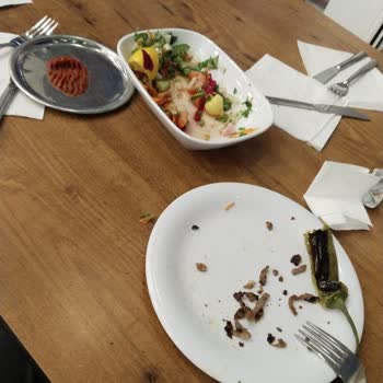 Köfteci Yusuf Nevşehir'deki Köfteci Restoranda Yaşanan Hizmet Sorunları