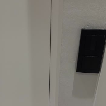 Dyo Dynamik Mat Silinebilir Olmasına Rağmen Asla Lekeler Silinmiyor.