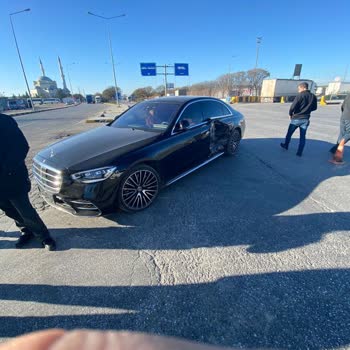 Beyin Arıza Nedeniyle Kaza Yapan S500'ü Mercedes Benz'İN Geçiştirmesi