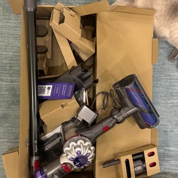 Dyson Bozuk Ürün Yolluyor, Servise Gidince Alt Model Ürün Gönderiyor