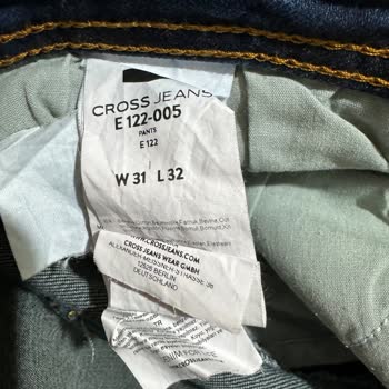 Cross Jeans Pantolonun Rengi Akıyor