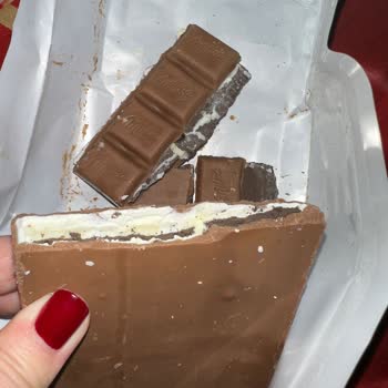 Milka Marketten Alınan Bozuk Çikolata Deneyimi