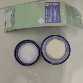 Vay Kozmetik Yves Rocher Kremini Açık Gönderdi Ve İade Almıyor