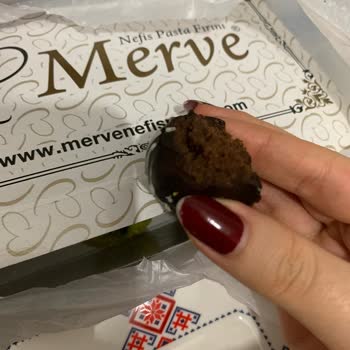 Merve Nefis Pasta Fırını Güngören Şubesi Çok Kalitesiz Ürün Satıyor