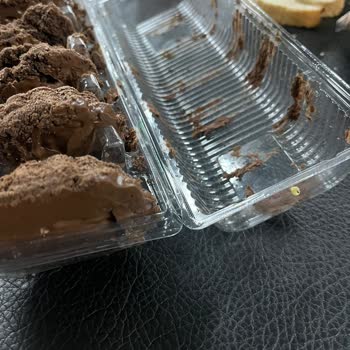 Ülker Kurtlu Şekilsiz Çilekli Tart