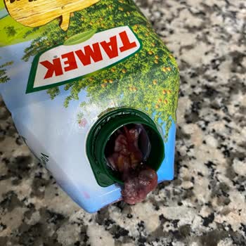 Tamek Meyve Suyu İçinden Çıkan Tuhaf Şey