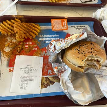 Popeyes Mağduriyet XL Sandviç Yerine Popchicken Verdi!