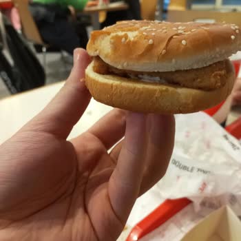 KFC Hayal Kırıklığına Uğratan Hamburger!
