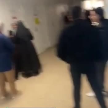 Prof. Dr. Cemil Taşçıoğlu Şehir Hastanesi Hastalar Ayakta Saatlerce Bekliyor!