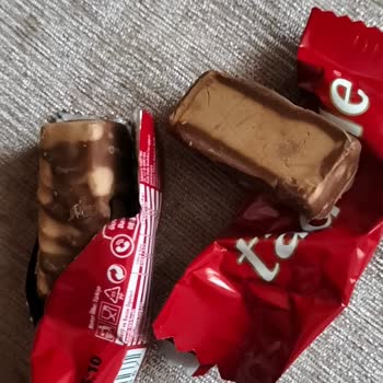 Tadellenin Üzeri Beyaz Koku Var