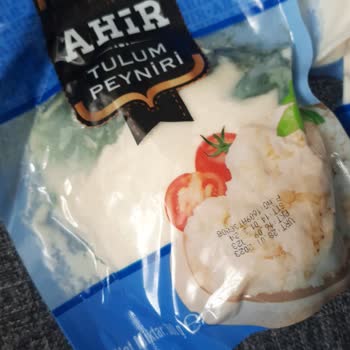 A101 Kapıda Tam 7 Paket Küflü Peynir Gönderdi!