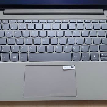 Lenovo Bilgisayar Lenovo Takılan Klavye Orijinali Gibi Değil