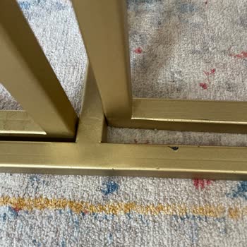 Sehpa Fabrikası Gösterildiği Gibi Kaliteli Değil