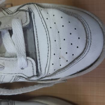 Bursa'da Koray Spor Mağazası Orijinalliği Şüpheli Adidas Marka Ürün Satıyor