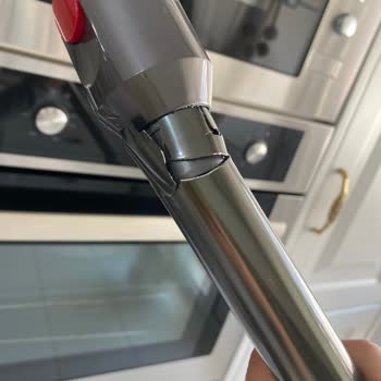 Dyson Elektrikli Süpürge Boru Çatlağı Ve Garanti Süreci