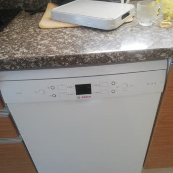 Bosch Bulaşık Makinesi Temiz Su Borusu Perçini Çıkmış