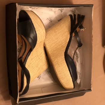 Dolap Görseliyle Aynı Olmayan Ürün