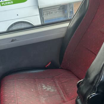 Kamil Koç'un Pislik İçindeki Otobüsü!