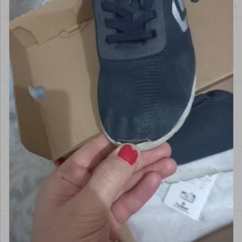 Hummel Çocuk Ayakkabı Yırtılması