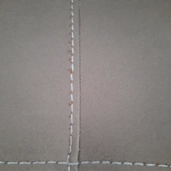 Türkmen Mobilya Koltukta Dikiş Yerlerinde Açılma