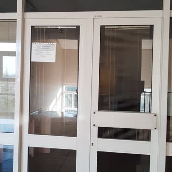 Eskişehir Osmangazi Üniversitesi Diş Hekimliği Fakültesi Diş Polikliniği İlgisizliği