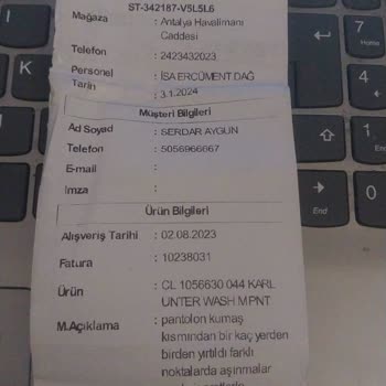 Colin's Pantolon Üç Ayda Parçalandı.