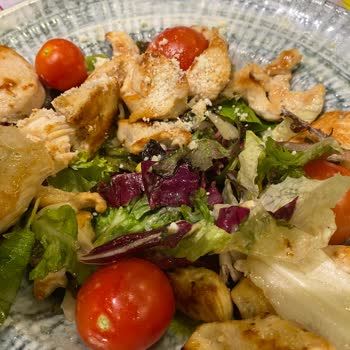 Tavuk Dünyası Personele Ve Müşteriye Saygısızca Davranış