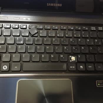 Gardrops'ta Yanıltıcı Laptop Satışı Ve Mağduriyet