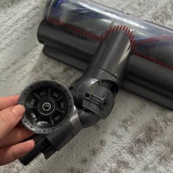 Dyson V15 Halı Başlığı